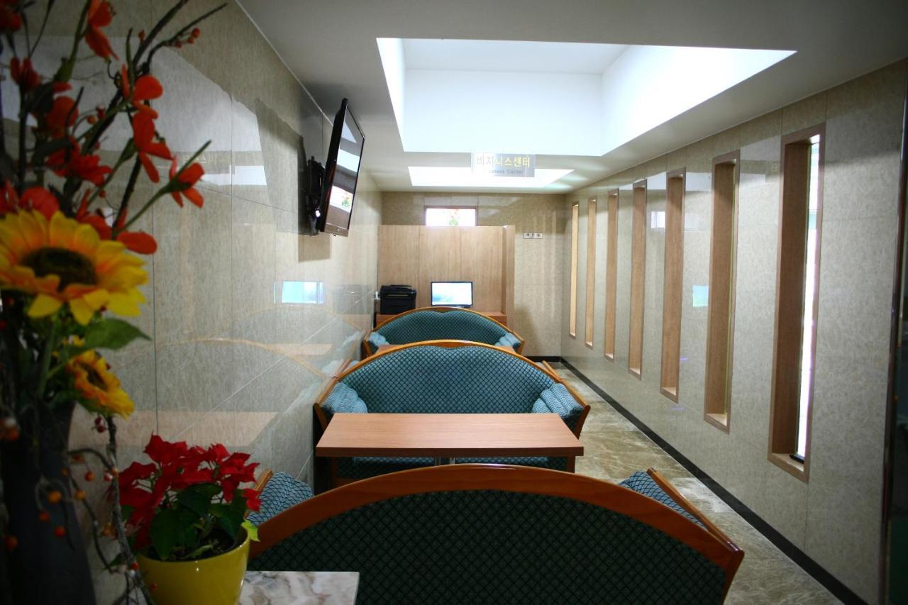 Metro Pol Tourist Hotel Pyeongtaek Exterior foto